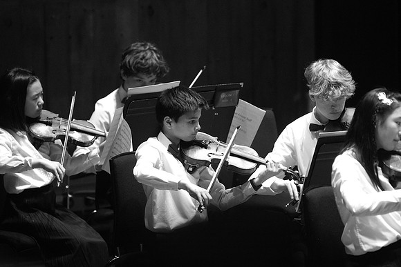 juniorstringsbw-335
