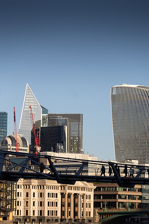 ukfinancecity3-090