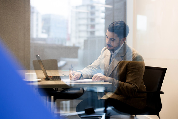 ukfinance-office1-131