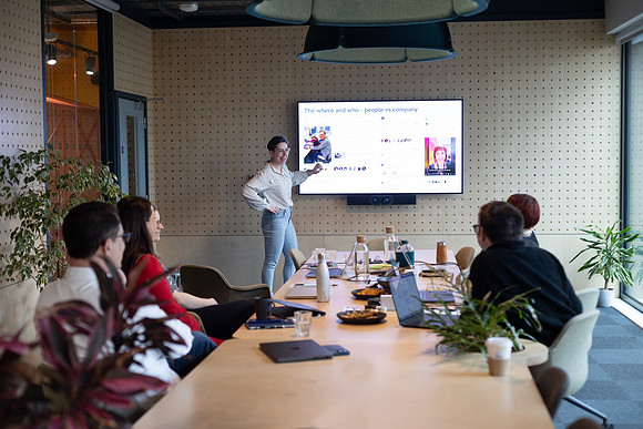 makereal-meetings-018