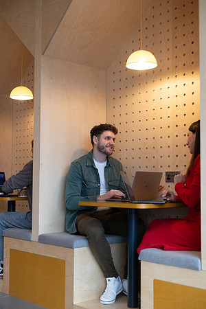 makereal-meetings-142