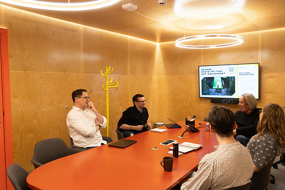 makereal-meetings-166