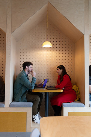 makereal-meetings-138