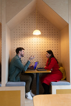 makereal-meetings-135