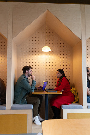 makereal-meetings-136