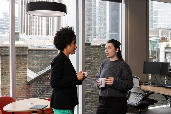 ukfinanceoffice3_092