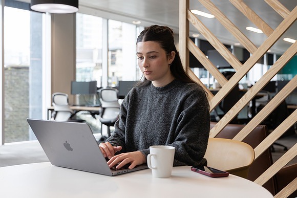 ukfinanceoffice3_110