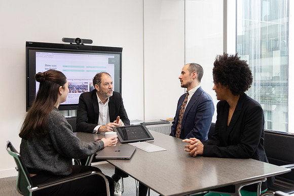 ukfinanceoffice3_140