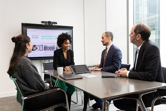 ukfinanceoffice3_144