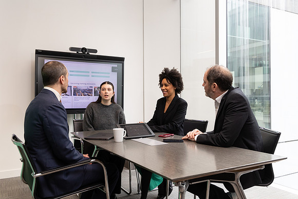 ukfinanceoffice3_177