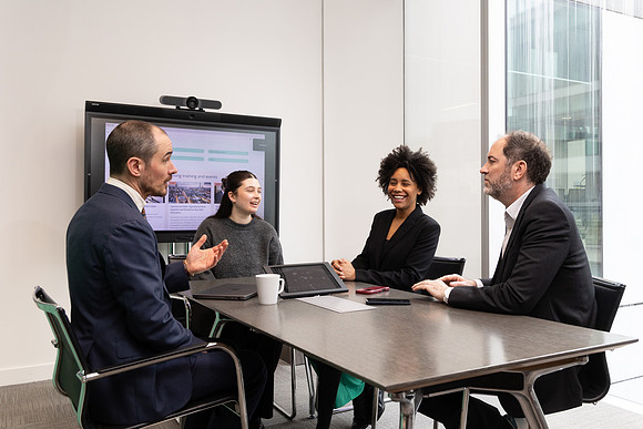 ukfinanceoffice3_178