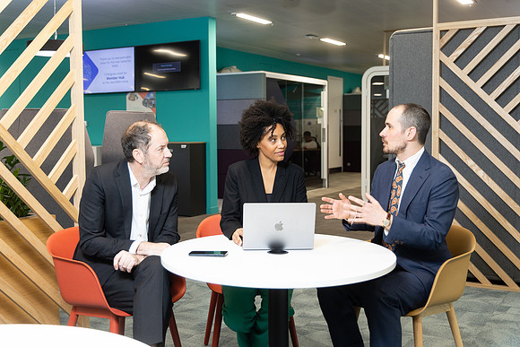 ukfinanceoffice3_189