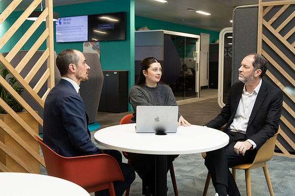 ukfinanceoffice3_210
