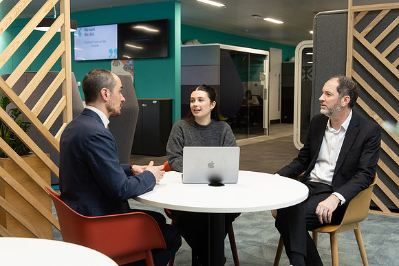 ukfinanceoffice3_213