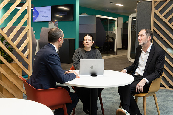 ukfinanceoffice3_218