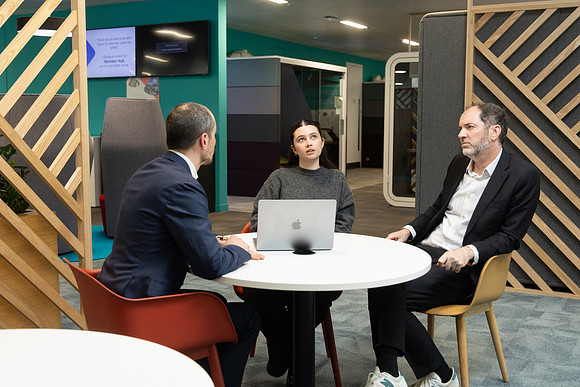 ukfinanceoffice3_225