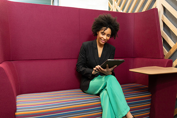ukfinanceoffice3_230