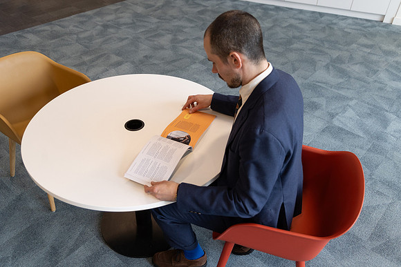 ukfinanceoffice3_251