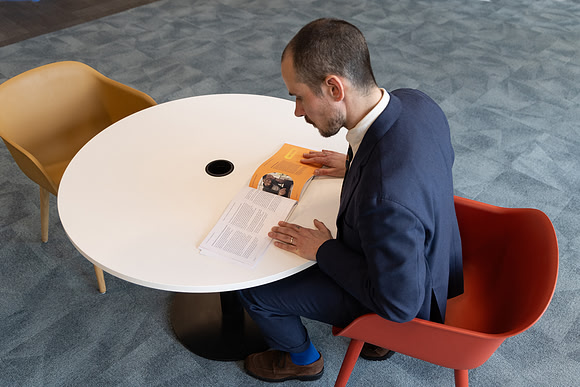 ukfinanceoffice3_255