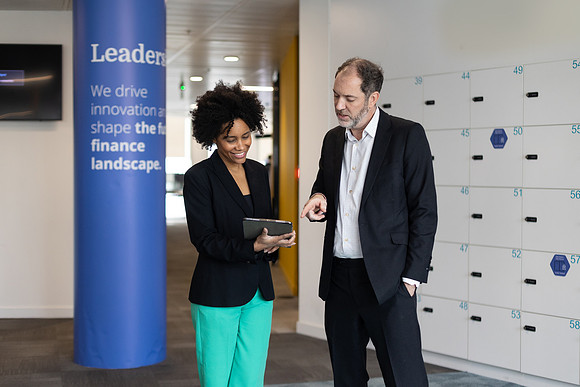 ukfinanceoffice3_273