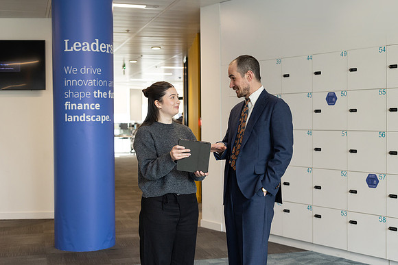 ukfinanceoffice3_288
