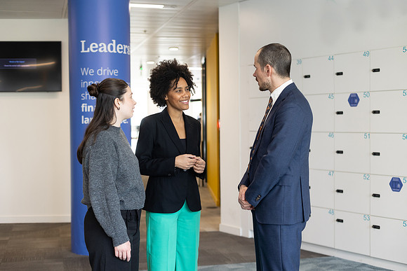 ukfinanceoffice3_292