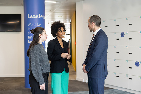 ukfinanceoffice3_293