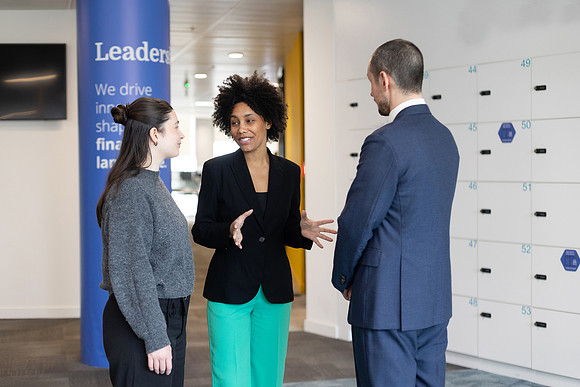 ukfinanceoffice3_295