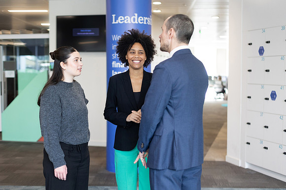ukfinanceoffice3_299