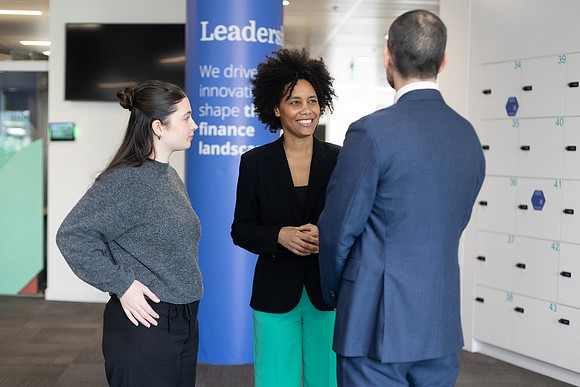 ukfinanceoffice3_305
