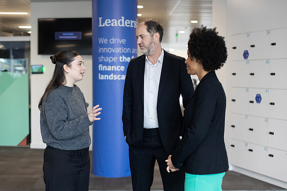 ukfinanceoffice3_309