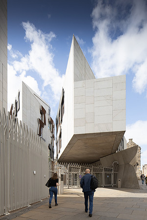fca-holyrood-004